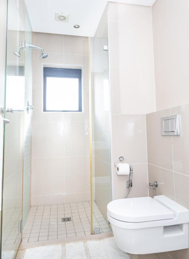 Elegant Beachfront 192 Eden On The Bay Beachfront Apartment, Blouberg, Apartamento Cidade Do Cabo